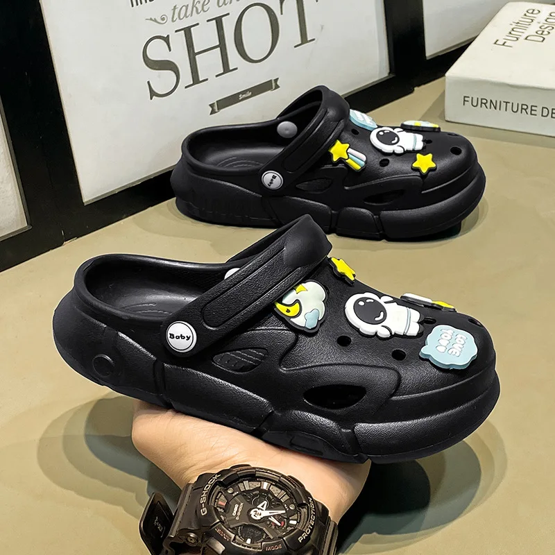 어린이 샌들 미끄럼 방지 통기성 정원 동굴 신발 소년  - Kids Indoor Outdoor Slippers 리뷰 및 가격