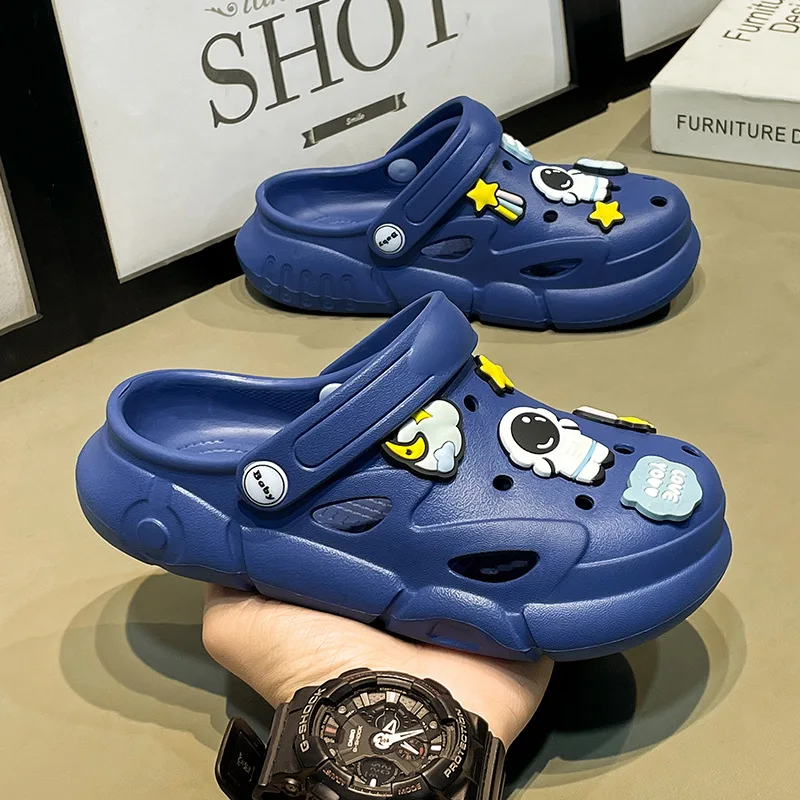 어린이 샌들 미끄럼 방지 통기성 정원 동굴 신발 소년  - Kids Indoor Outdoor Slippers 리뷰 및 가격